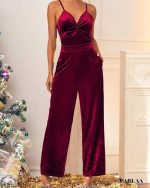 combinaison en velours rouge