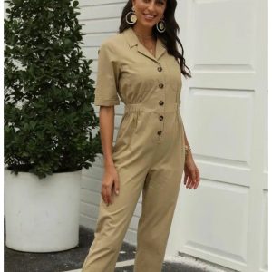 combinaison femme kaki chic