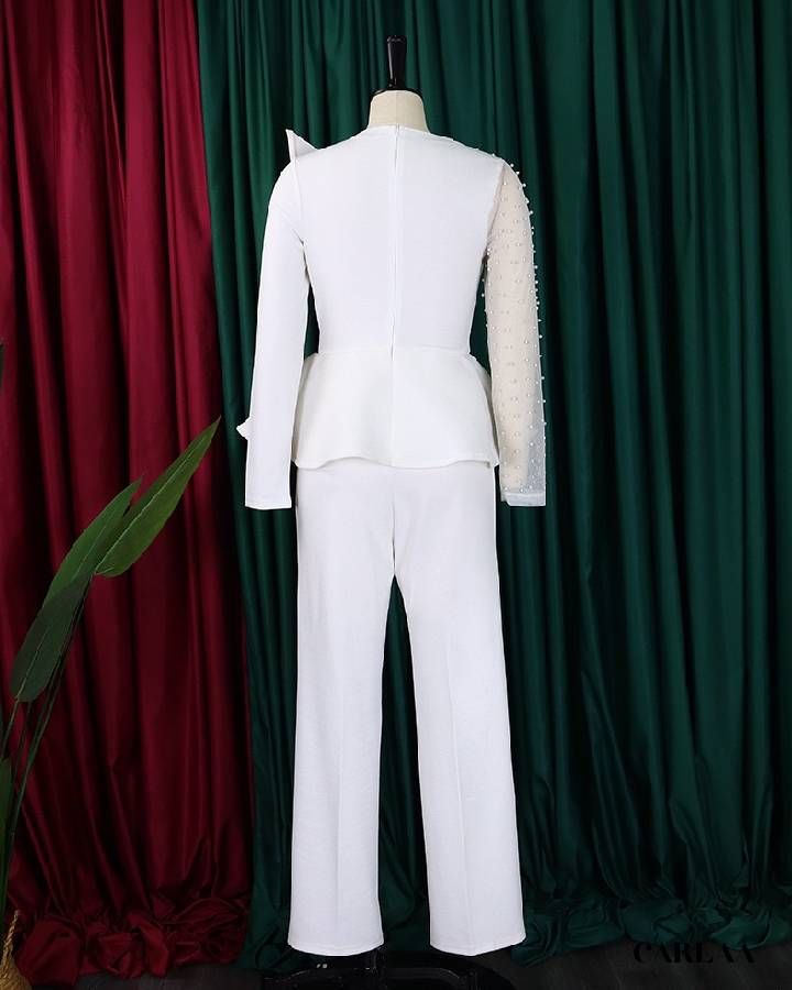 combinaison chic blanche pour événement