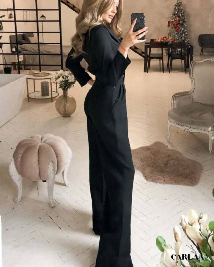 Mode chic avec combinaison féminine